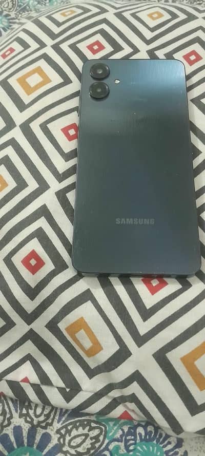 Samsung A06 64gb ofical pta pruv with box