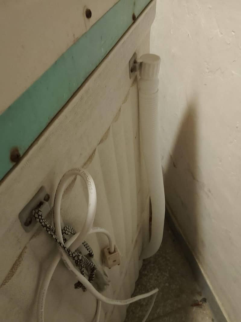 WASHING MACHINE 4