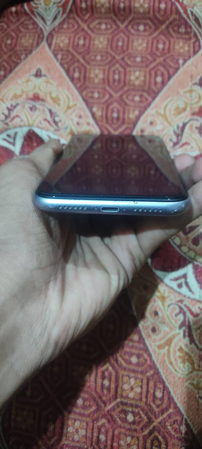 Apple iPhone 11 4