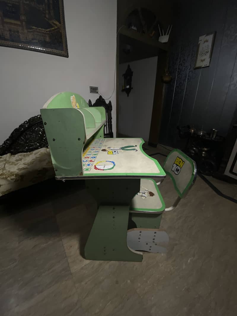 Kids study table 5