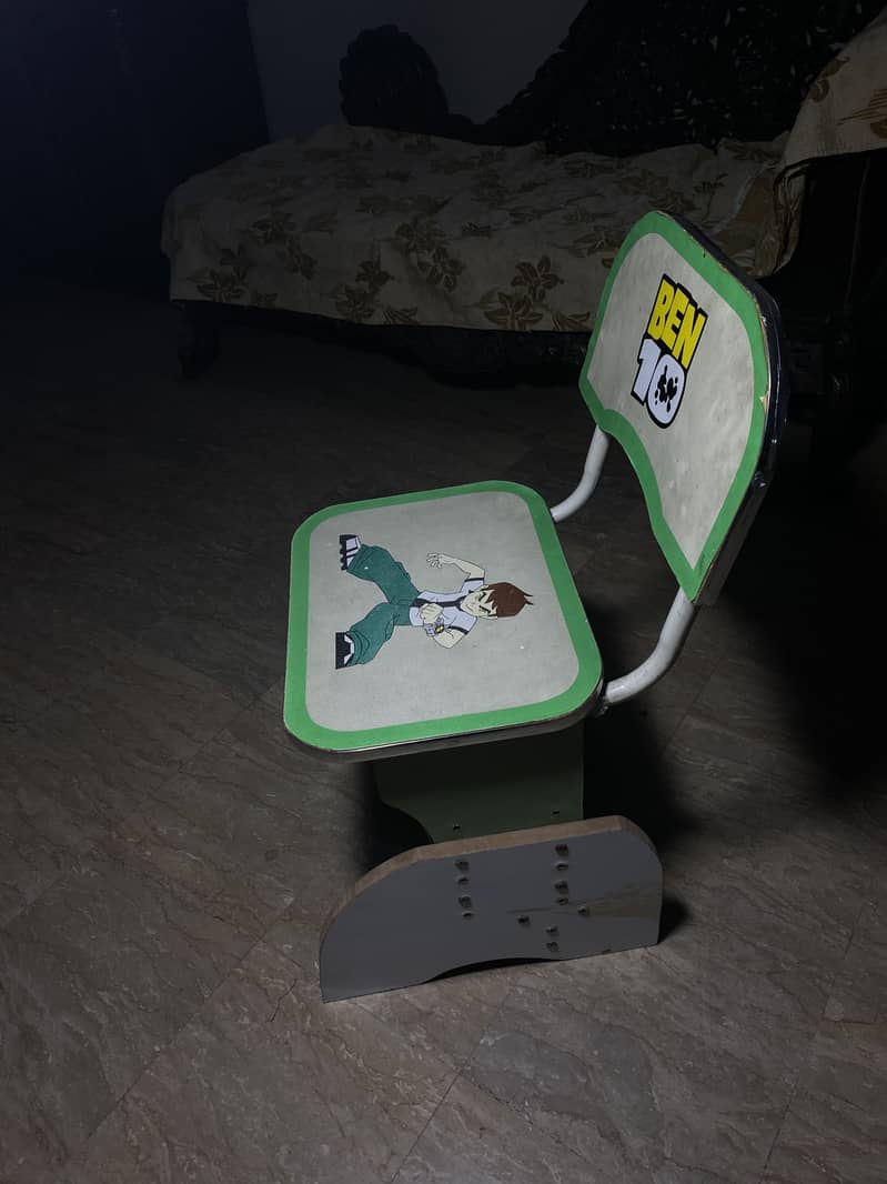 Kids study table 10
