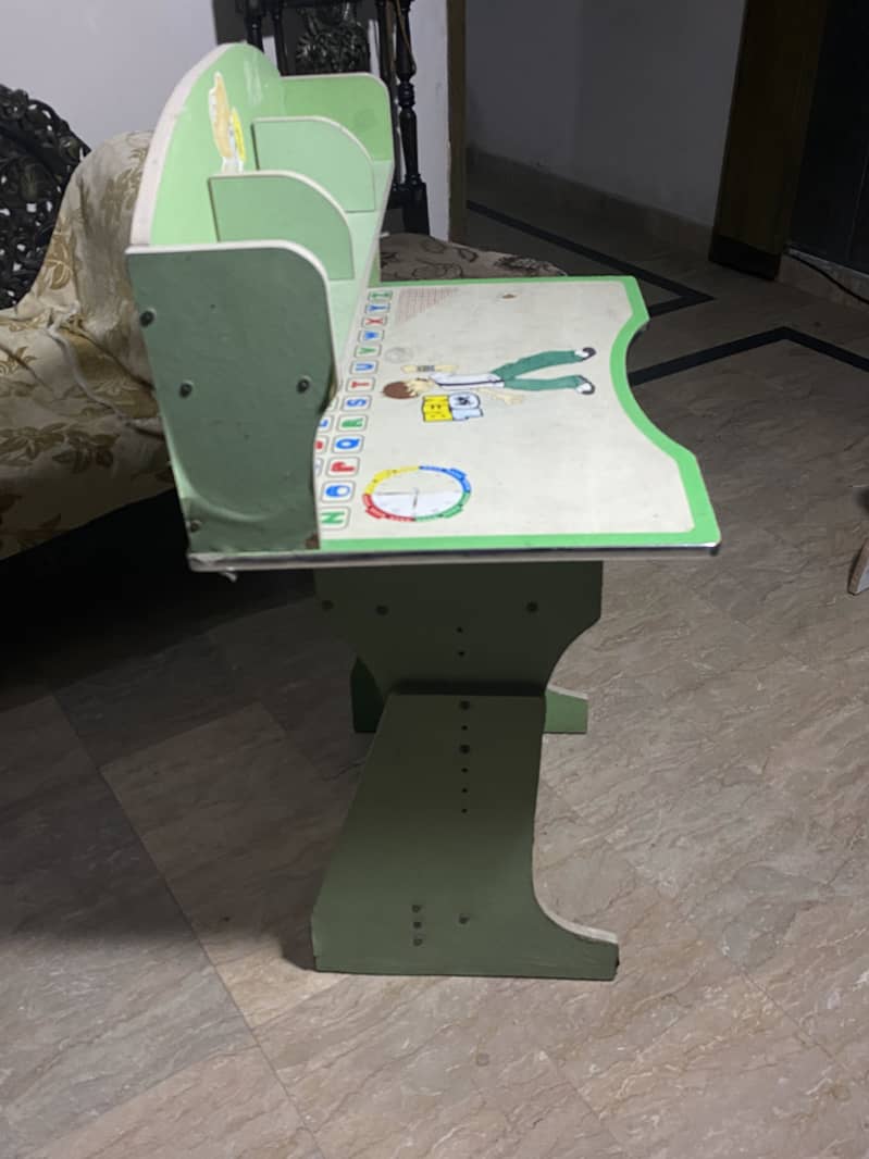 Kids study table 19