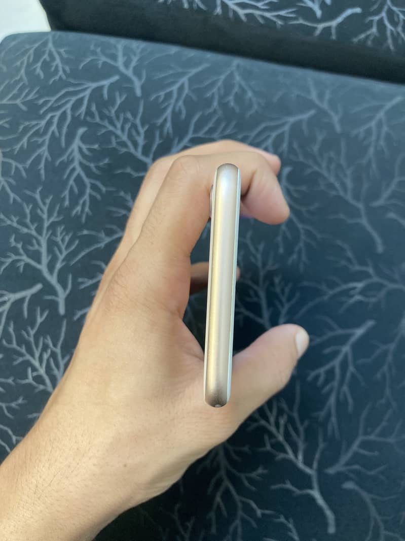 Apple iPhone 8 sim working 5