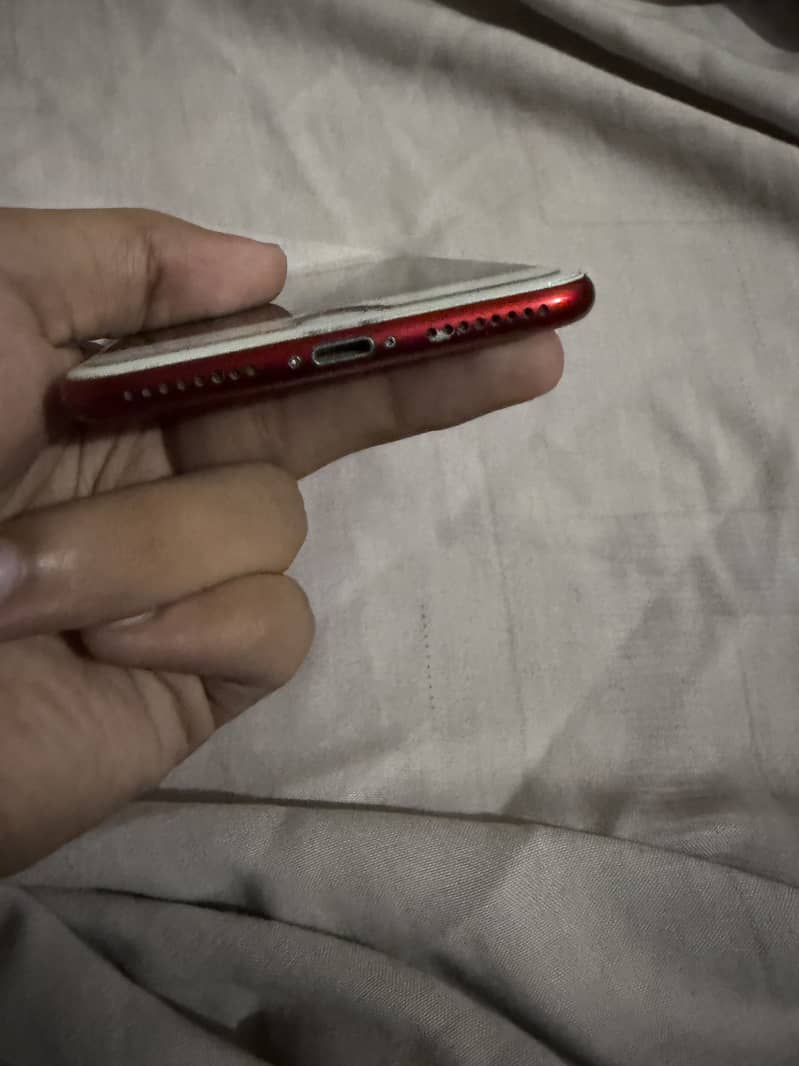 Apple iPhone 7 Plus 0