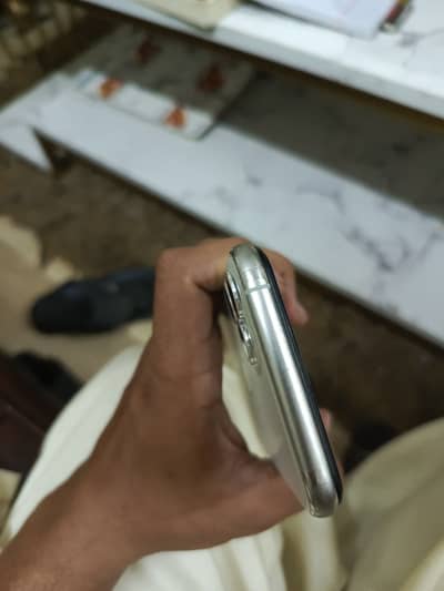 Apple iPhone 11 Pro