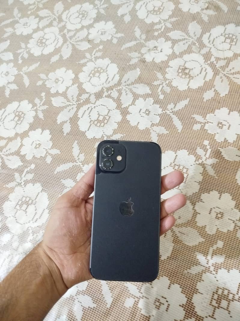Apple iPhone 12 5