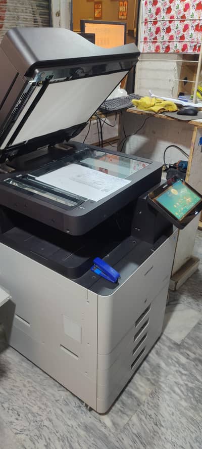 samsung X7400 colour &black and with both