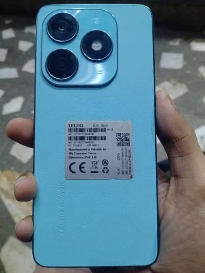 Tecno Spark 20 (8/256 gb)