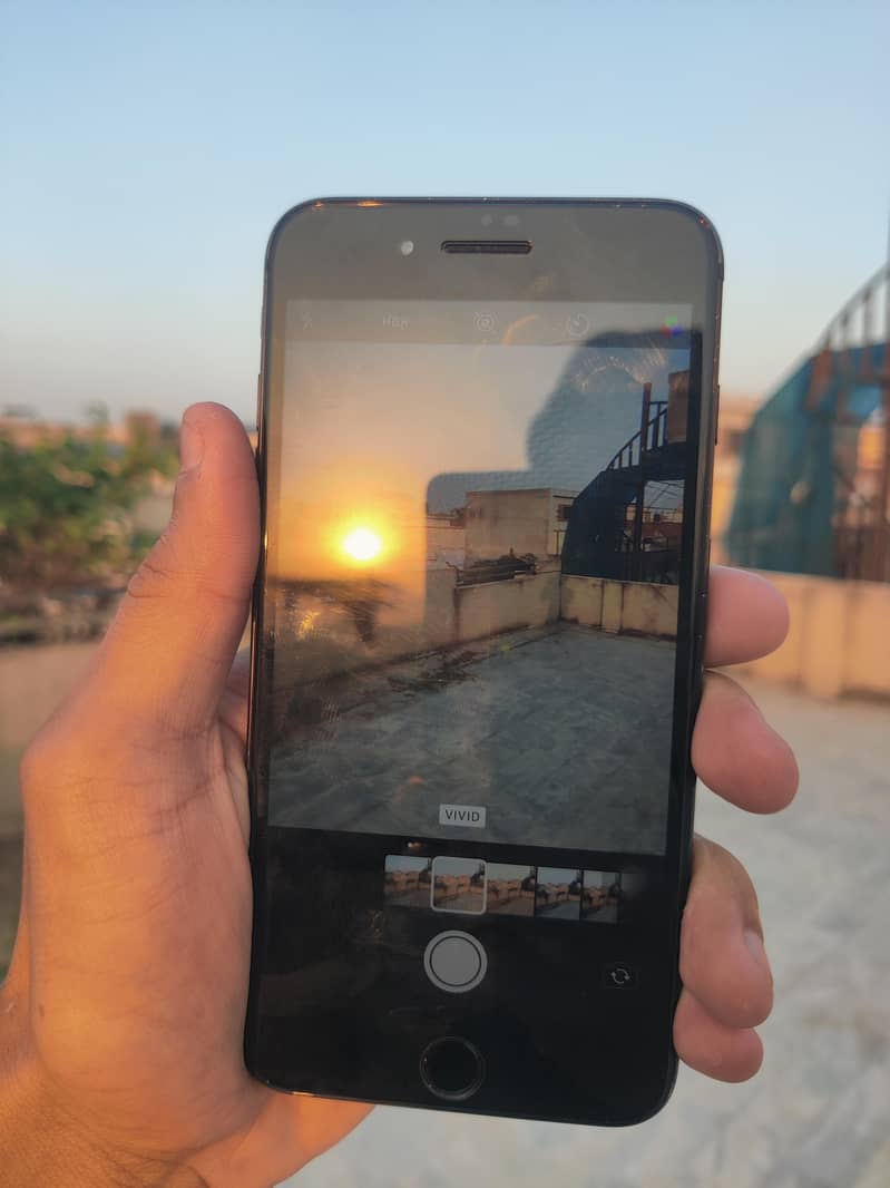 Apple iPhone 7 Plus (Pta Approved) 8