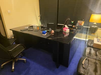 Executive table