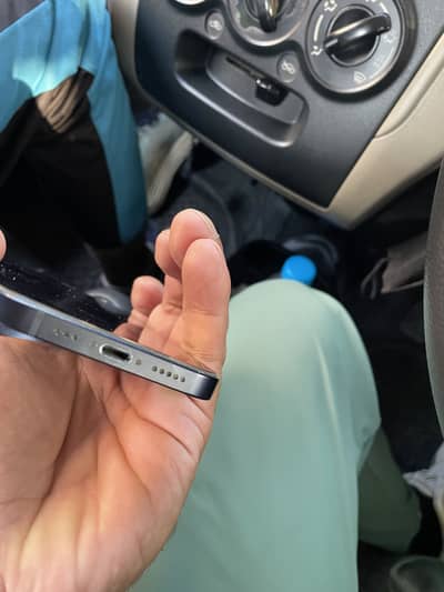 Apple iPhone 12