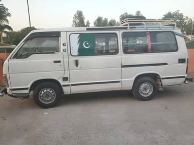 Toyota hiace van minibus