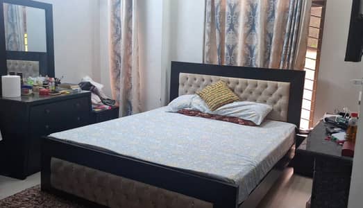 Premium Modern King Size Bed + 2 Side Tables | Excellent Condition