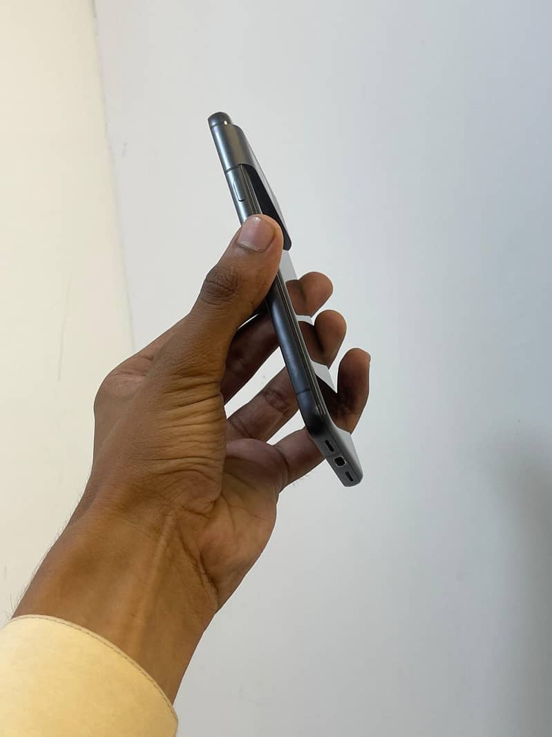 Google Pixel 8 2