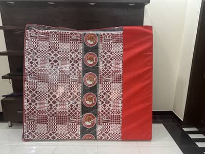 Queen Bed Matress - Unifoam company - Perfect condition