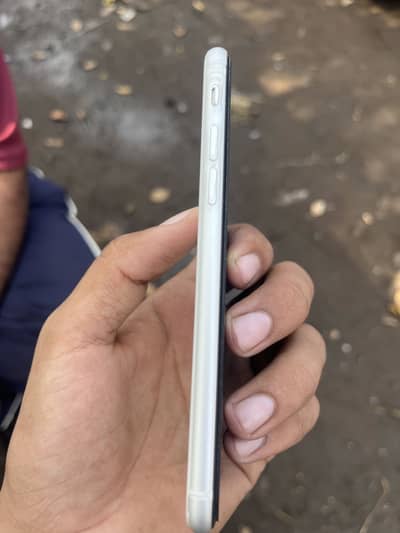 Apple iPhone SE