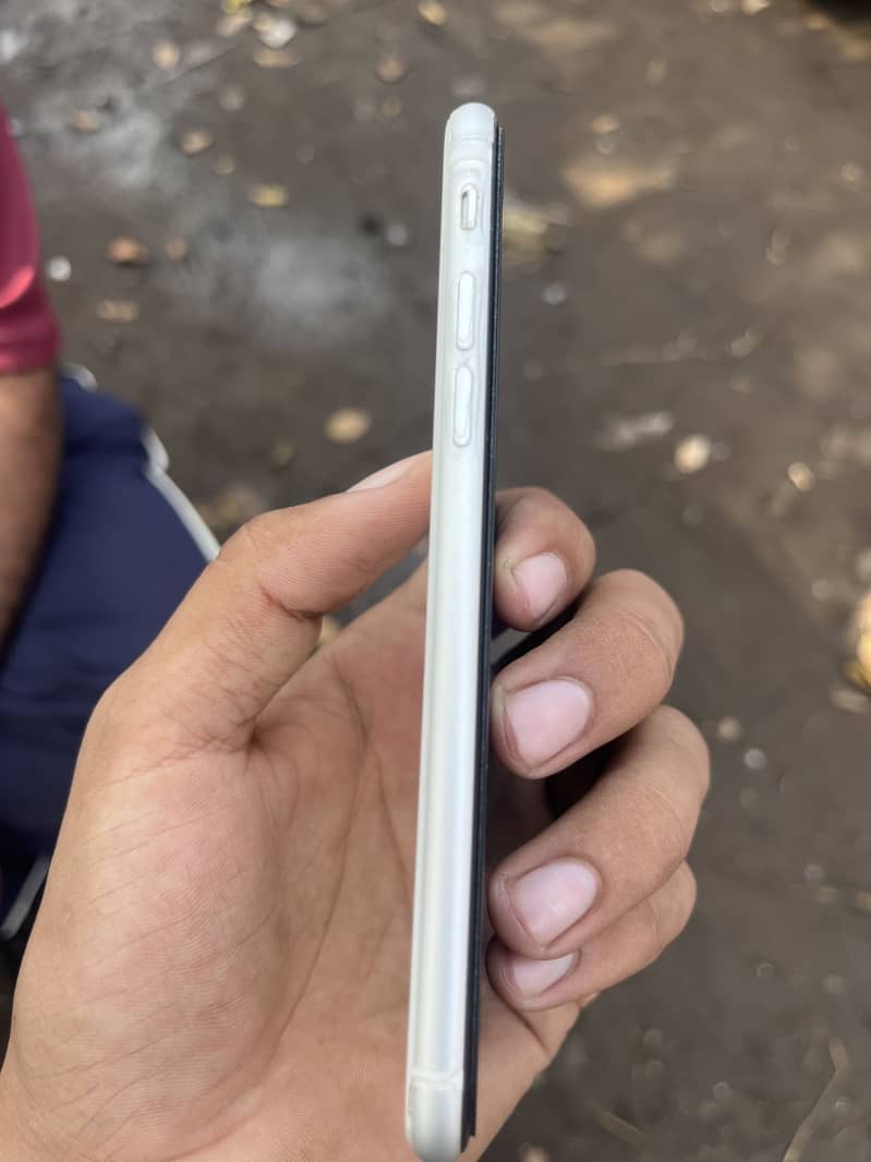 Apple iPhone SE 0