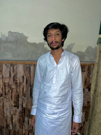 Muja car driver ki job chaiya 4 Year experience with liesnes