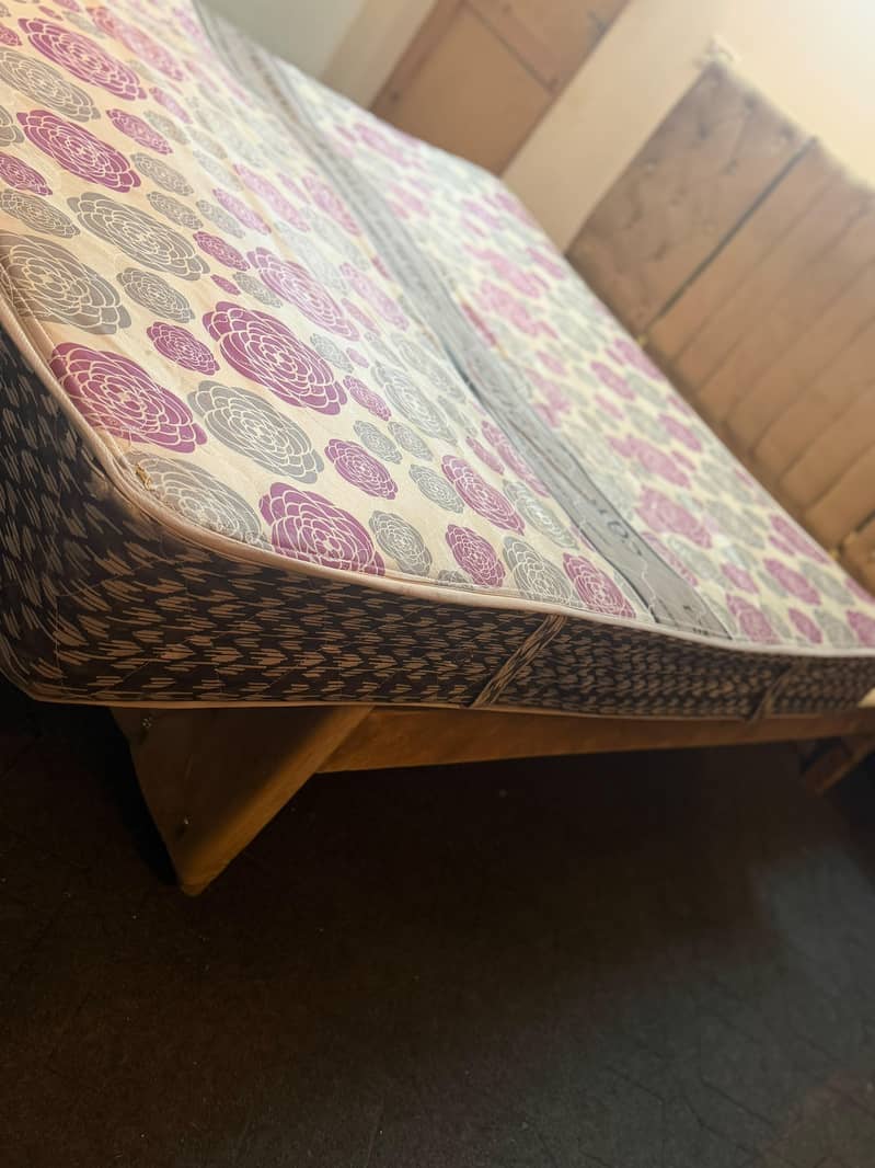 Mattress 0