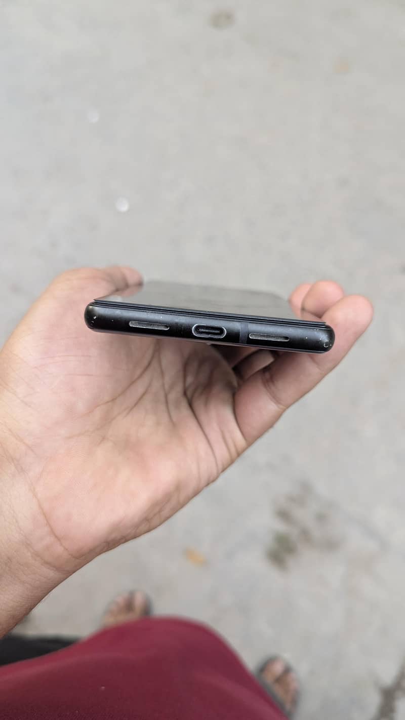 Google Pixel 6 4