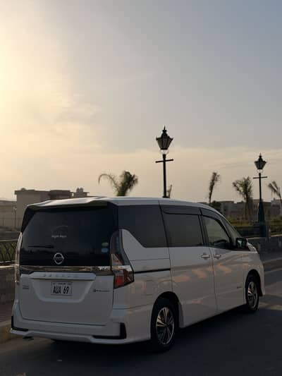 Nissan Serena 2019