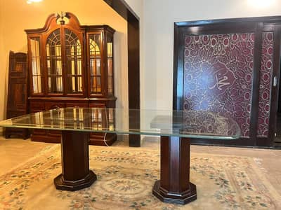 dinning table with 8 chairs