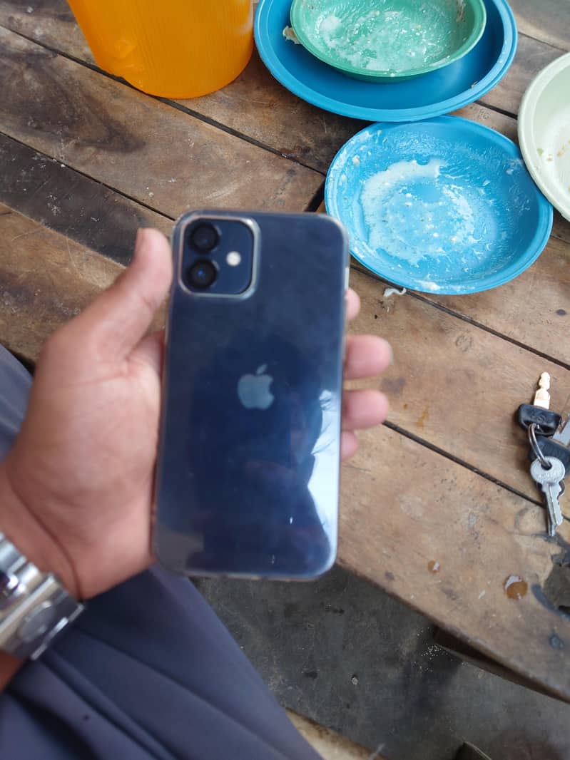 Apple iPhone 12 1