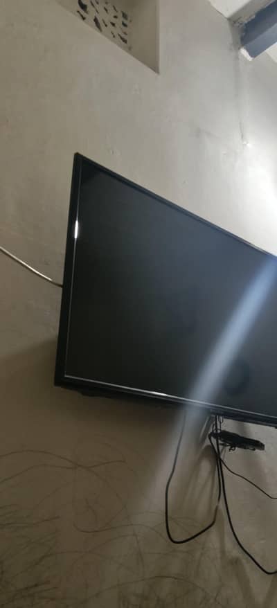 LCD sale urgent