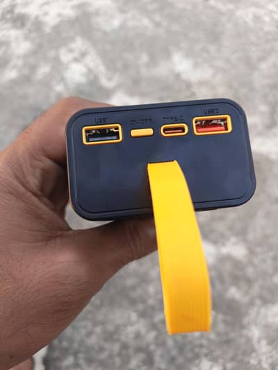 20,000 MAH Power bank super fast charging 66W