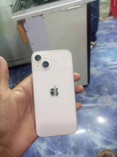 Apple iPhone 13