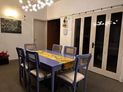Dinning table