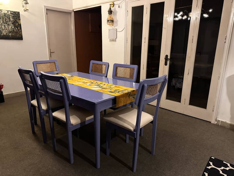 Dinning table 4