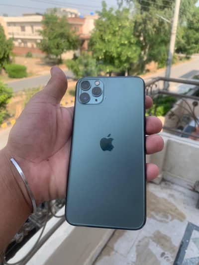 iPhone 11 Pro Max / PTA Dual Physical | 10/8 Condition