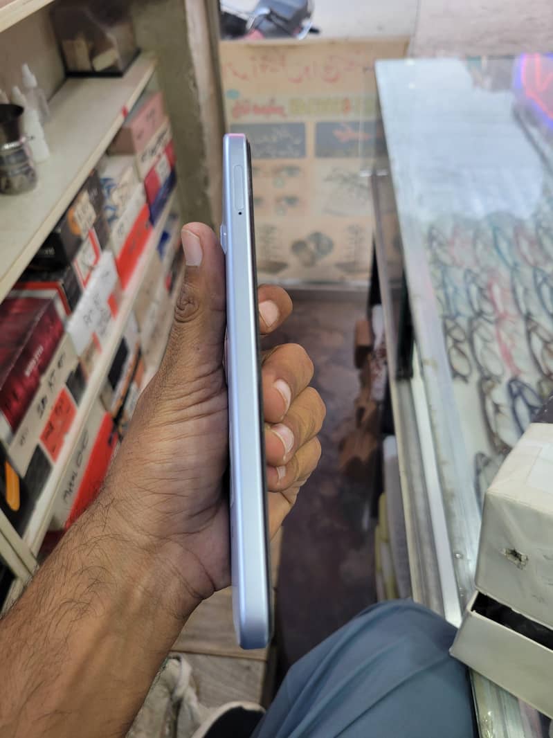 OPPO A6k 3