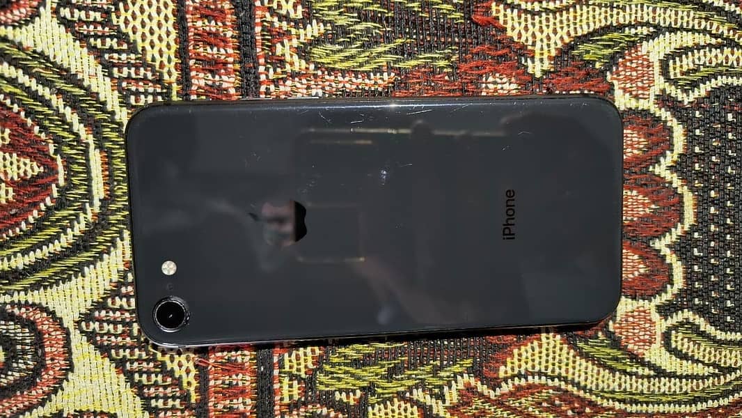 Apple iPhone 8 0