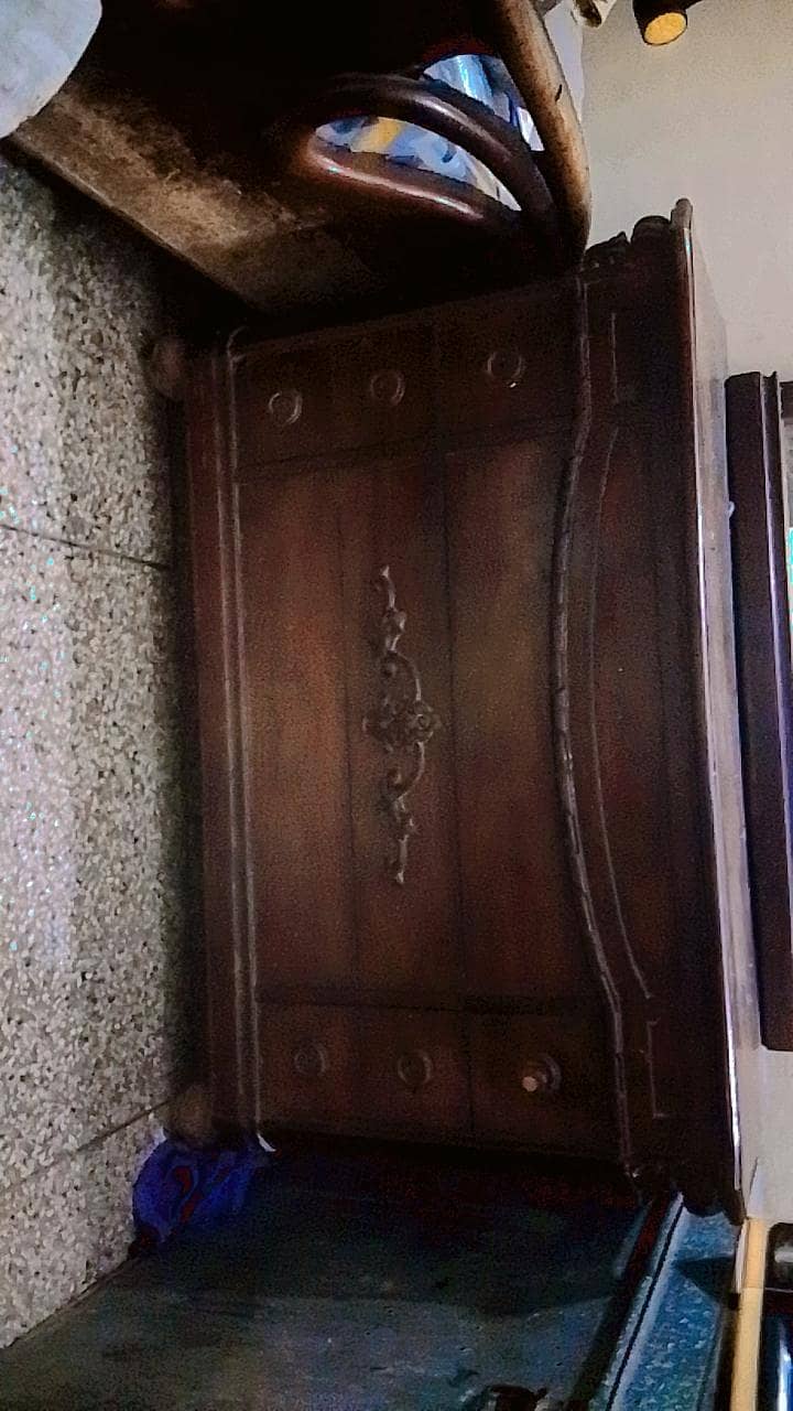 Dressing Table 3