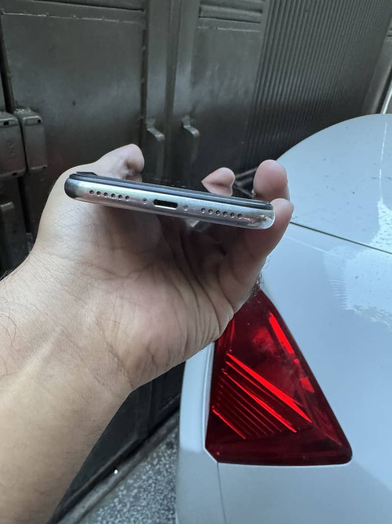 Apple iPhone X 2