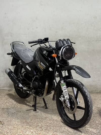 Yamaha ybr125g 2016 model ( japniess model )