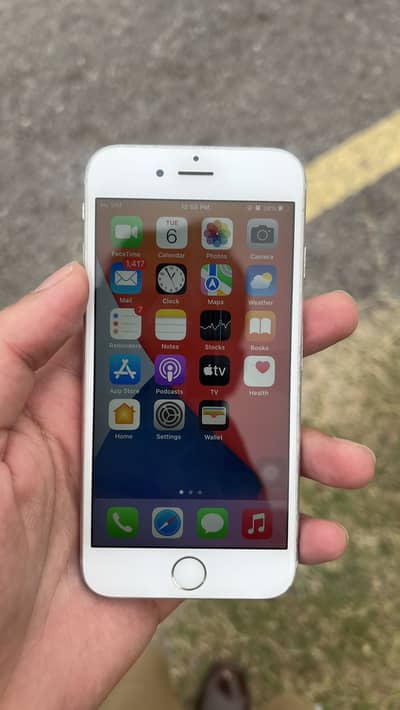 Apple iPhone 6S
