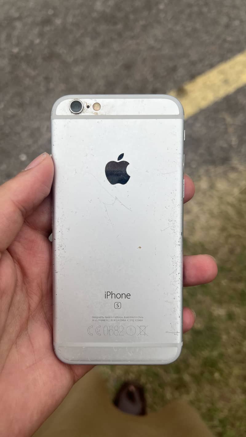 Apple iPhone 6S 2
