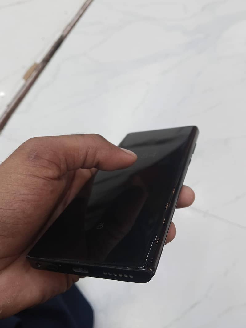 Motorola Edge Plus 5