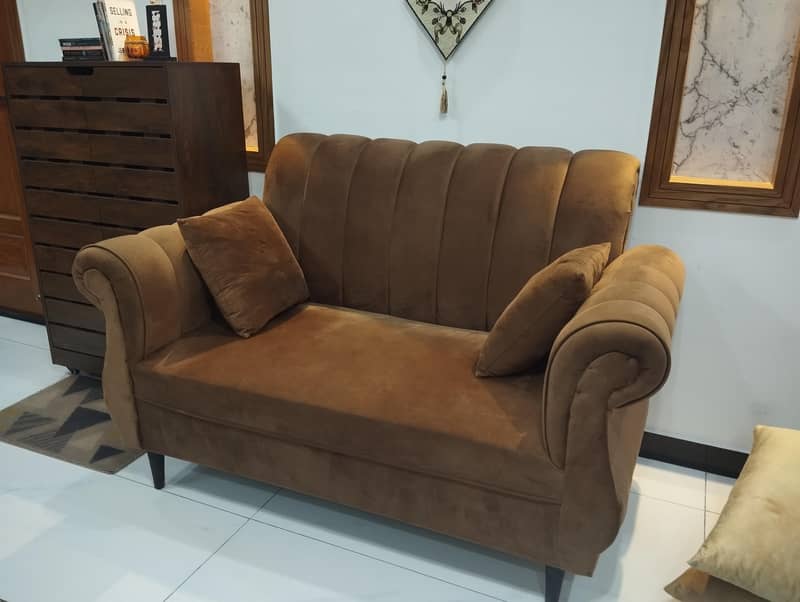 7 seater sofa set + centre table 1