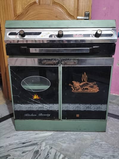 United Three Burner Standing Gas Stove with Cabin Price