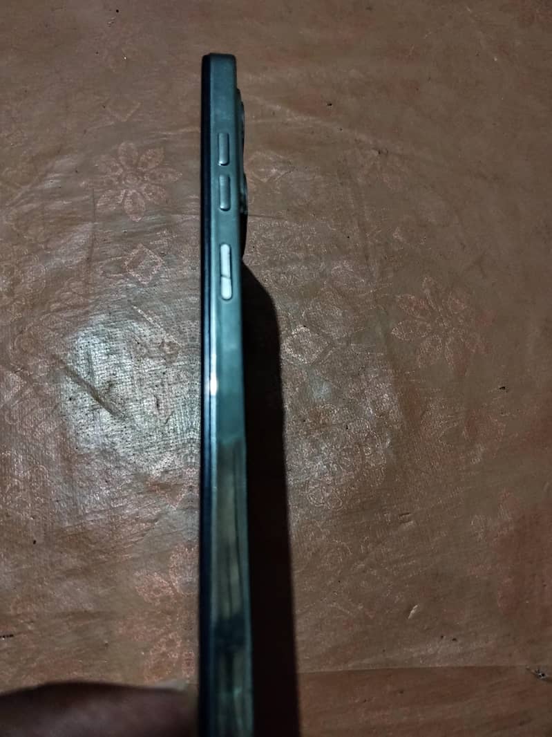 Tecno Spark 20 4