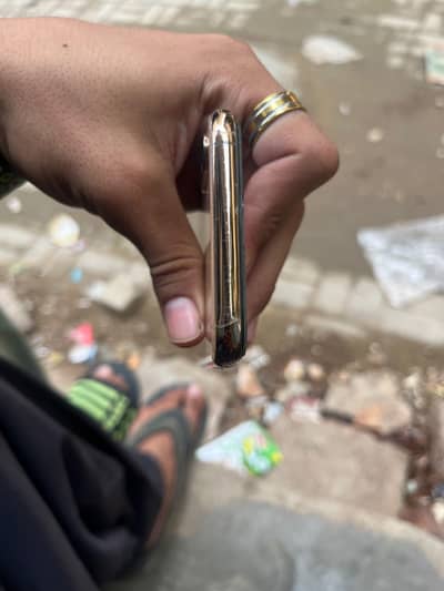 Apple iPhone XS