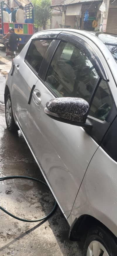 Toyota Vitz 11/ 2015