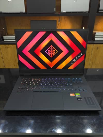 HP OMEN 16 Gaming Laptop | Ryzen 9 7940HS | Radeon 780M