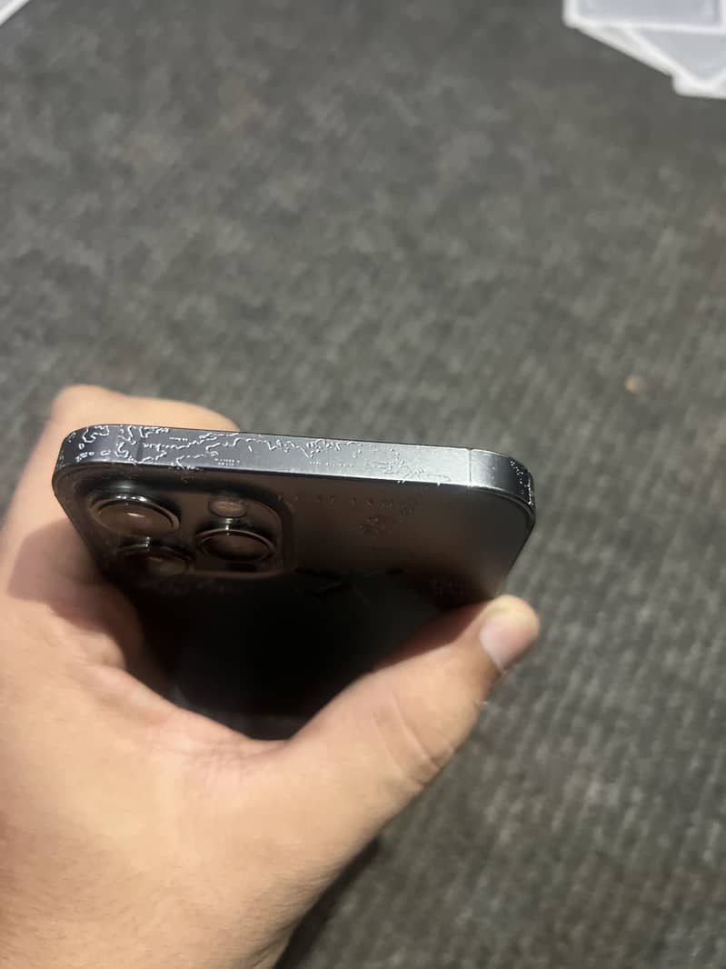 Apple iPhone 12 Pro Max 4