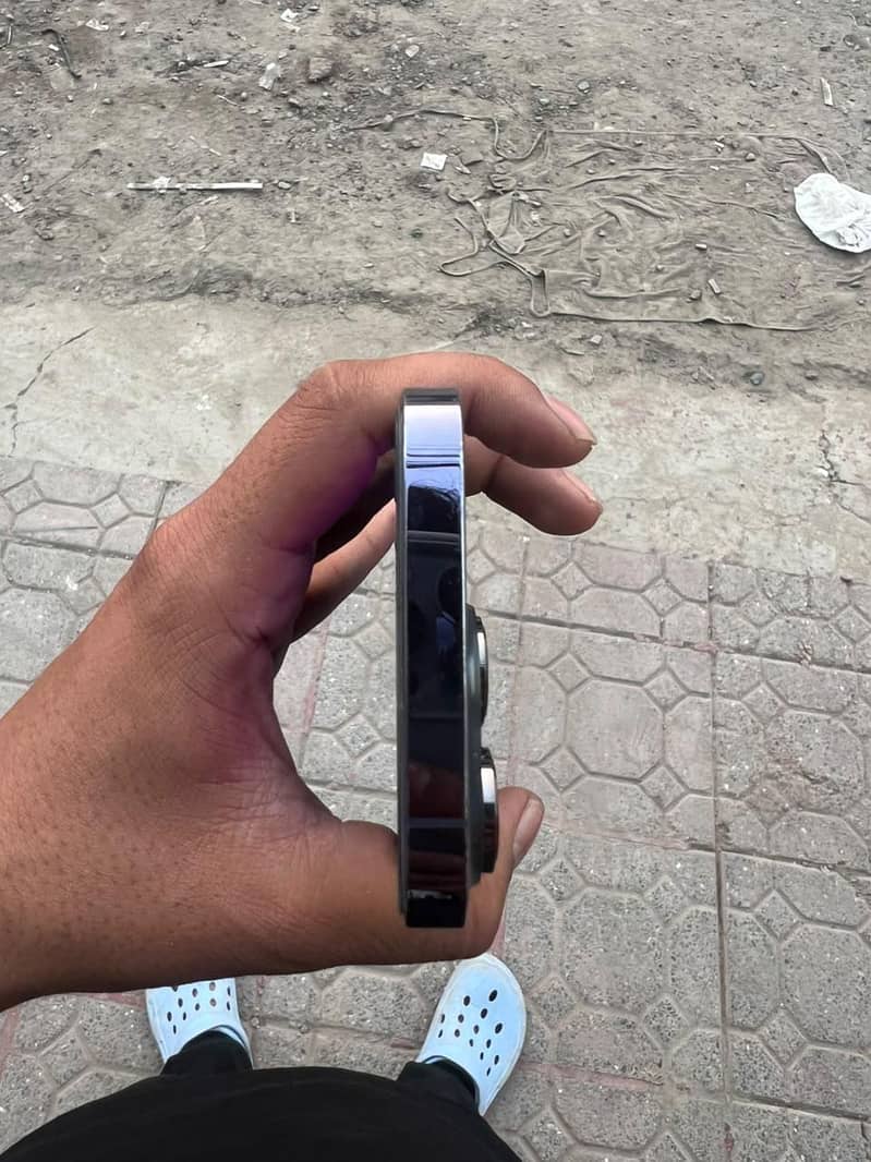 Apple iPhone 14 Pro 8