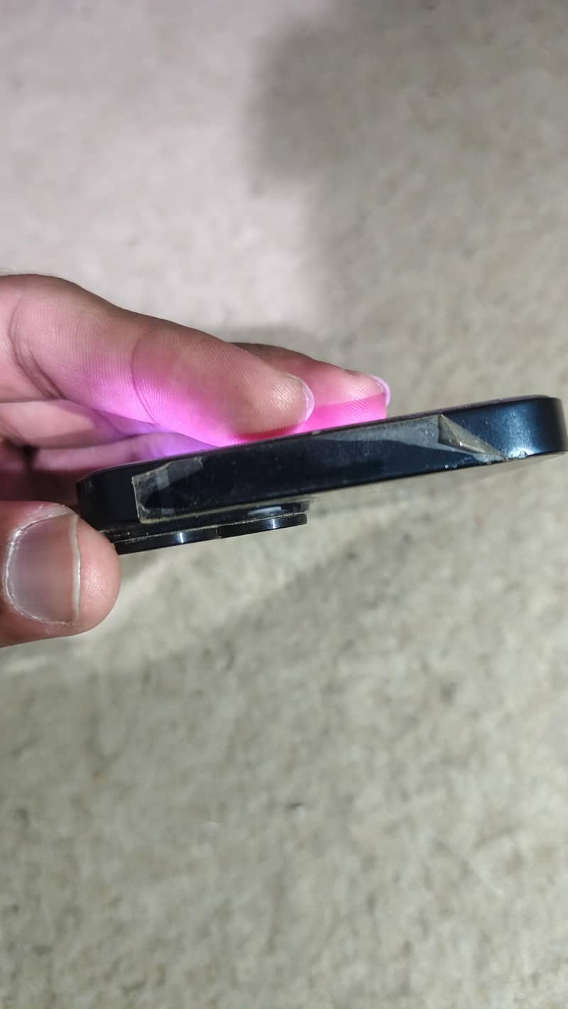 Apple iPhone 14 7